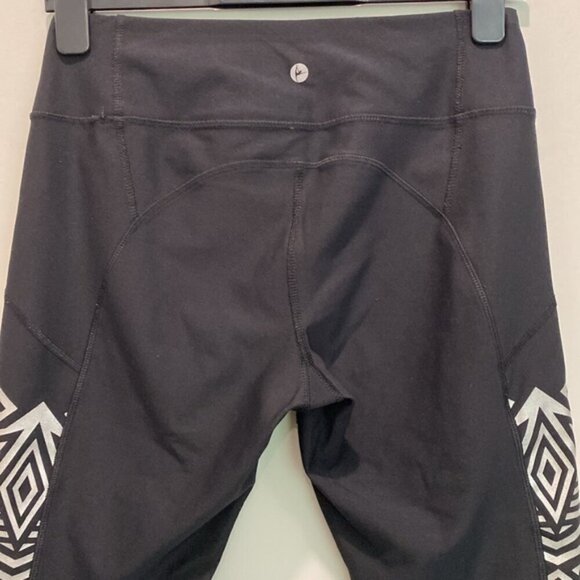 90 Degree By Reflex Black capris Leggings Size Medium - Picture 7 of 11